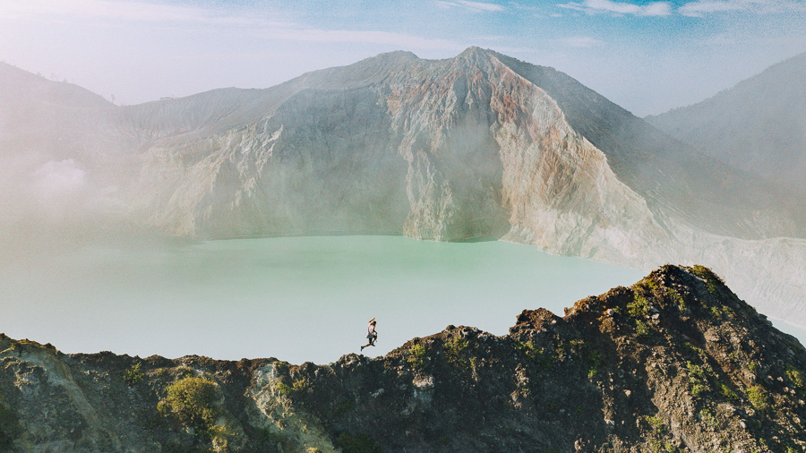 IJEN CRATER TREK AND THE BLUE FLAME IN EAST JAVA